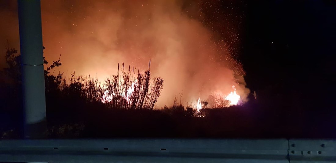 VIDEO Gorjelo u Župi dubrovačkoj, preko 30 vatrogasaca gasilo požar